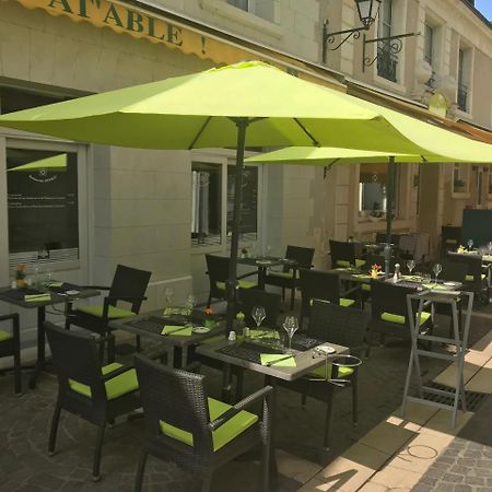 Logis Hotel Restaurant La Boule D'Or Шинон Экстерьер фото